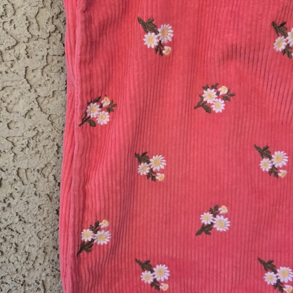 Daisy Embroidered Cordoroy Tote Bag - Picture 2 of 8